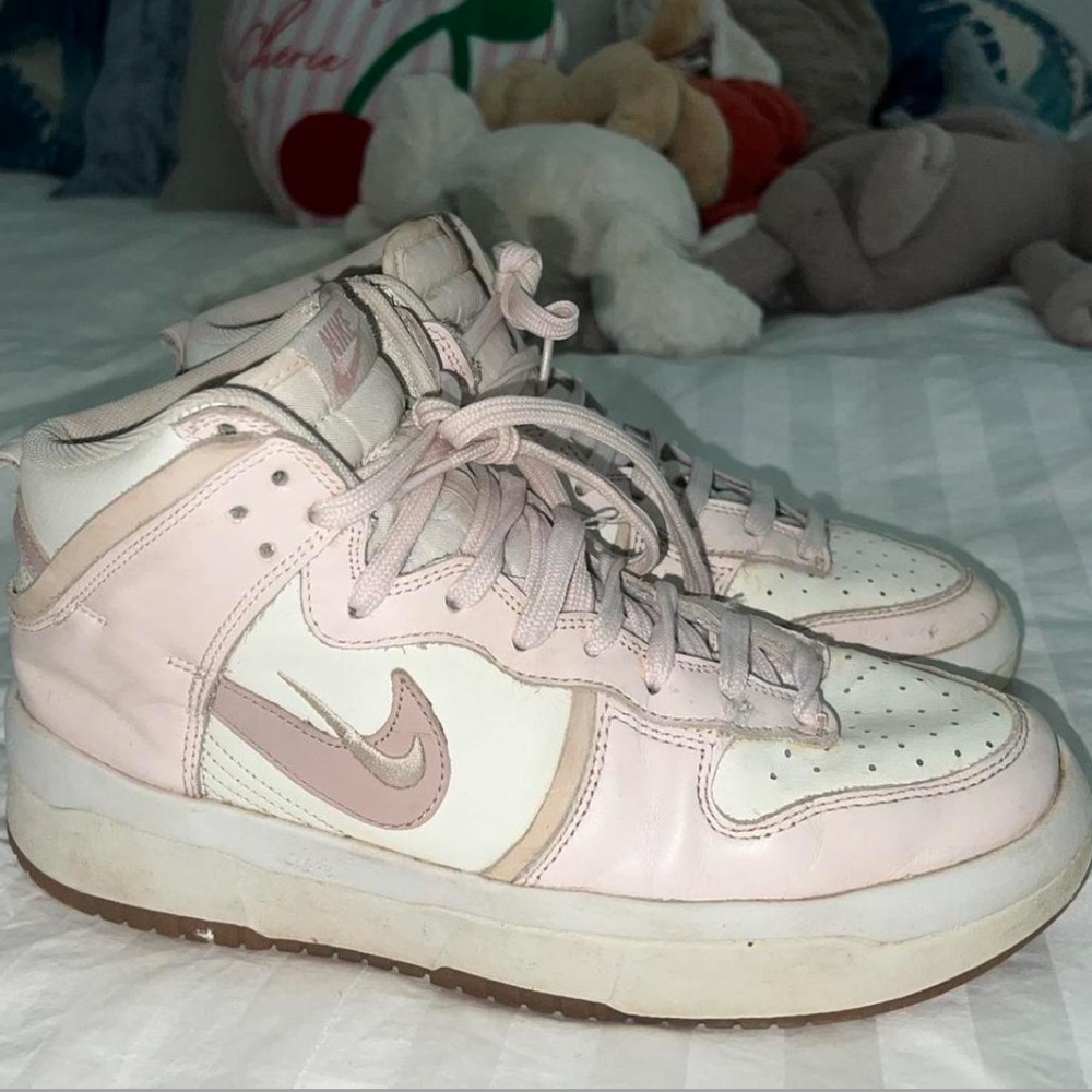 Nike Women's Triple Pink High-Top dunks